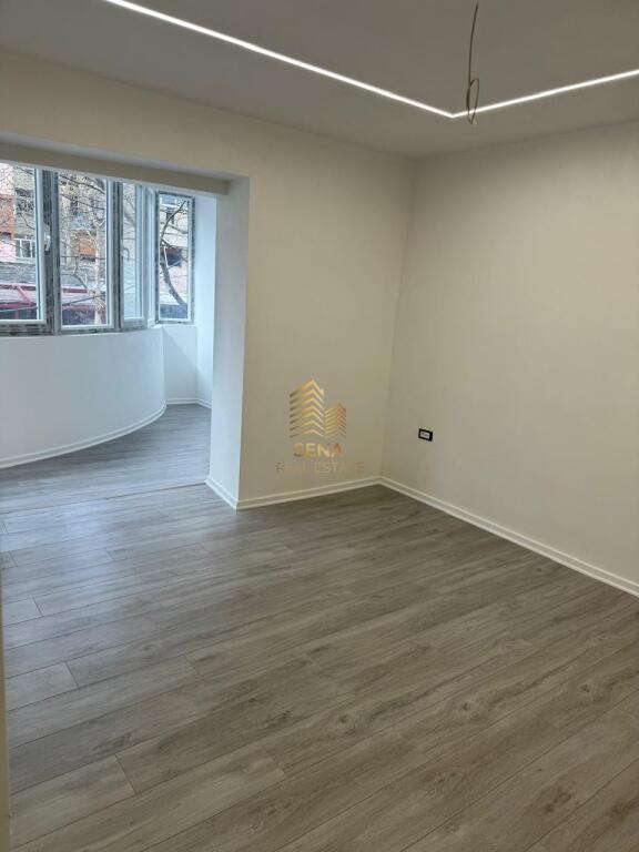 Qira, Ambient biznesi, Brryl, 550 Euro/muaj Neto