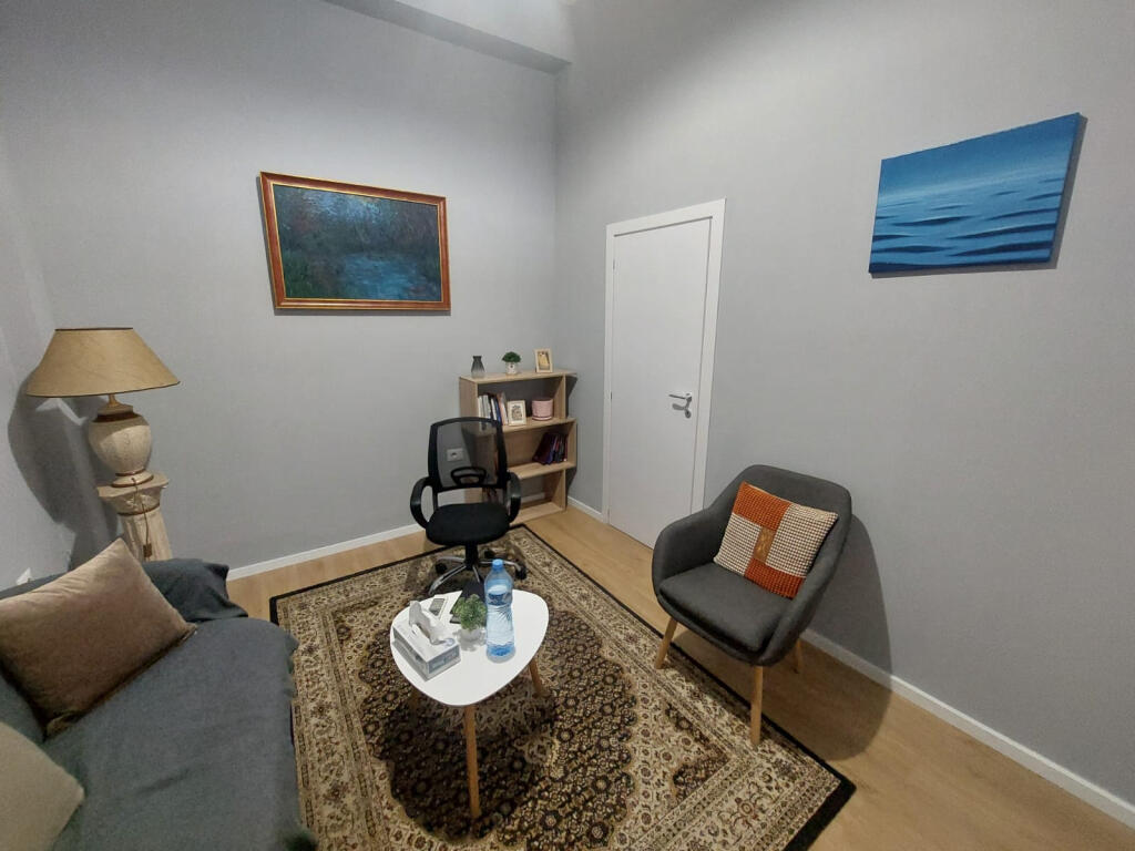 3-story villa for rent near the Ballet School (ID BV22451) Tirana.