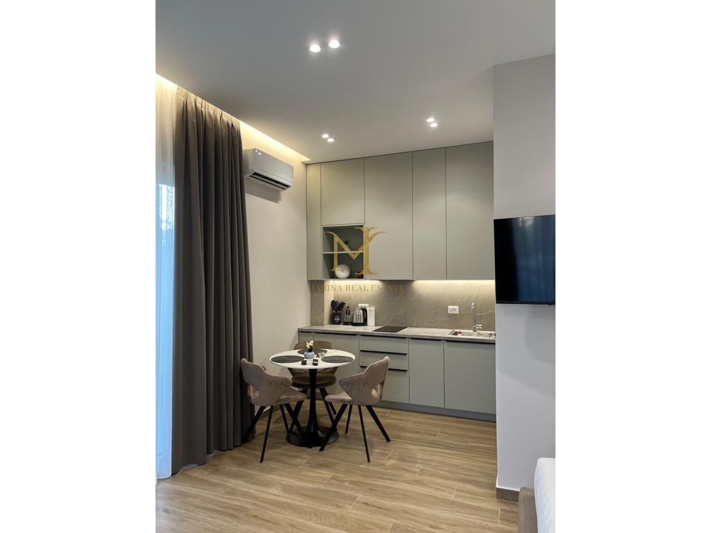 Shiten 2 apartamente ne Plazh, Iliria, Durres. 80 metra larg detit!!