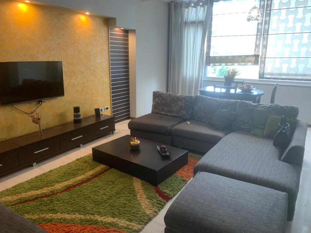 APARTAMENT 2+1+2 ME QIRA ISH EKSPOZITA