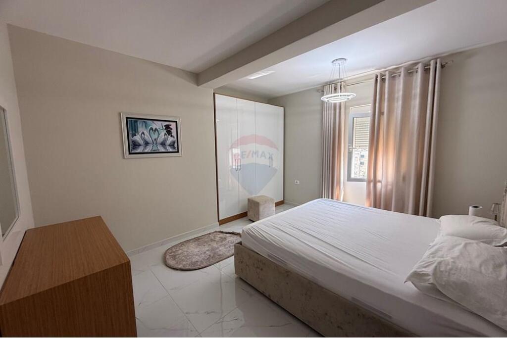 1+1 apartment for rent near the Prosecution