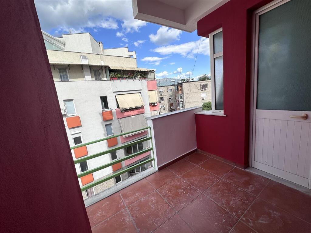 Apartment 3+1+2 is offered in Rr Ali Visha, rr Elbasanit