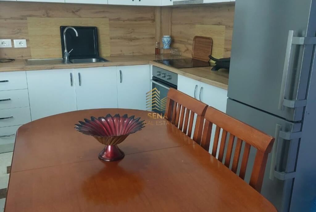 Qira, Apartament 3+1+A+Blk, Pazari i Ri