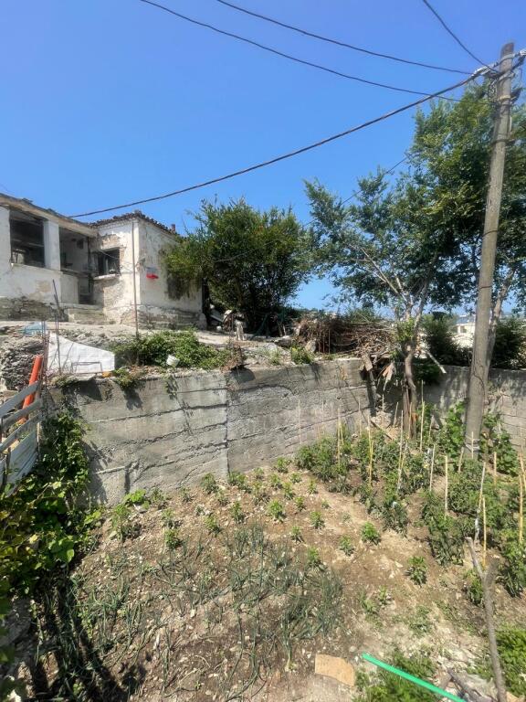 LAND FOR SALE + CONSTRUCTION PERMIT - Neighborhood 10, Durrës