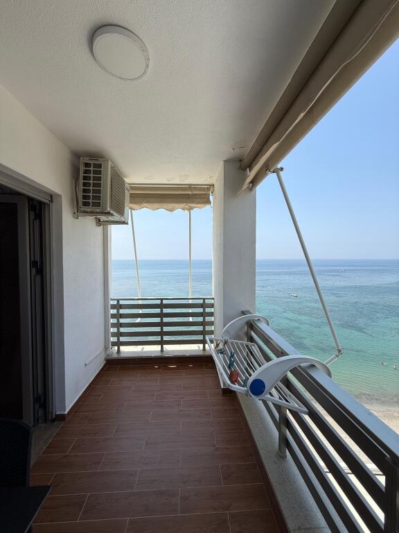 FOR SALE APARTMENT WITH SEA VIEW!