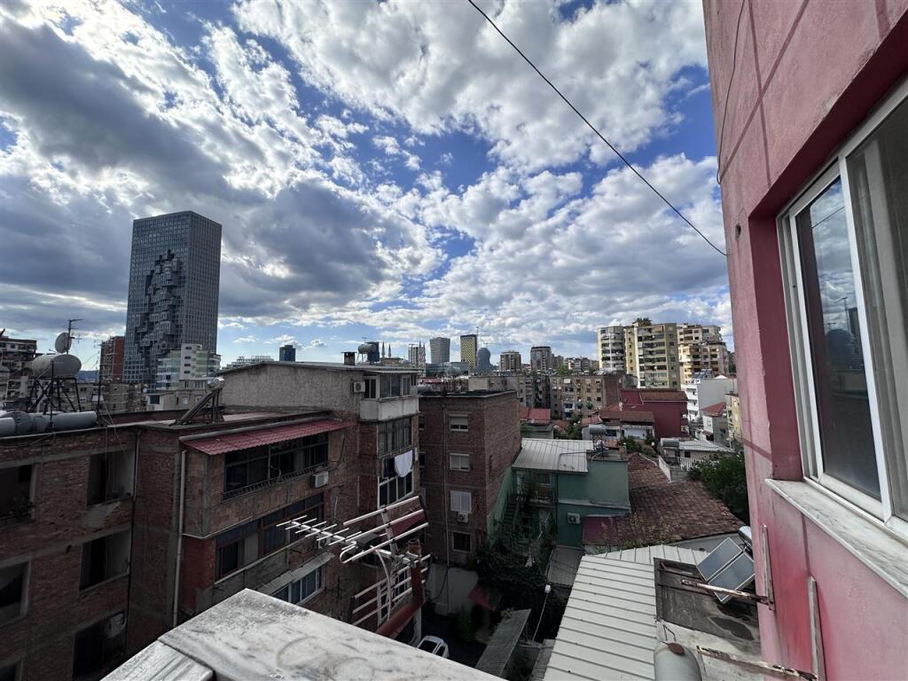 Apartment 3+1+2 is offered in Rr Ali Visha, rr Elbasanit