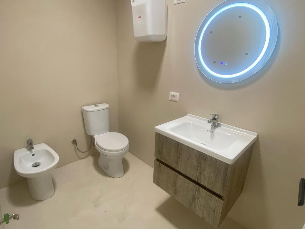 FOR RENT BUSINESS SPACE 428 M2