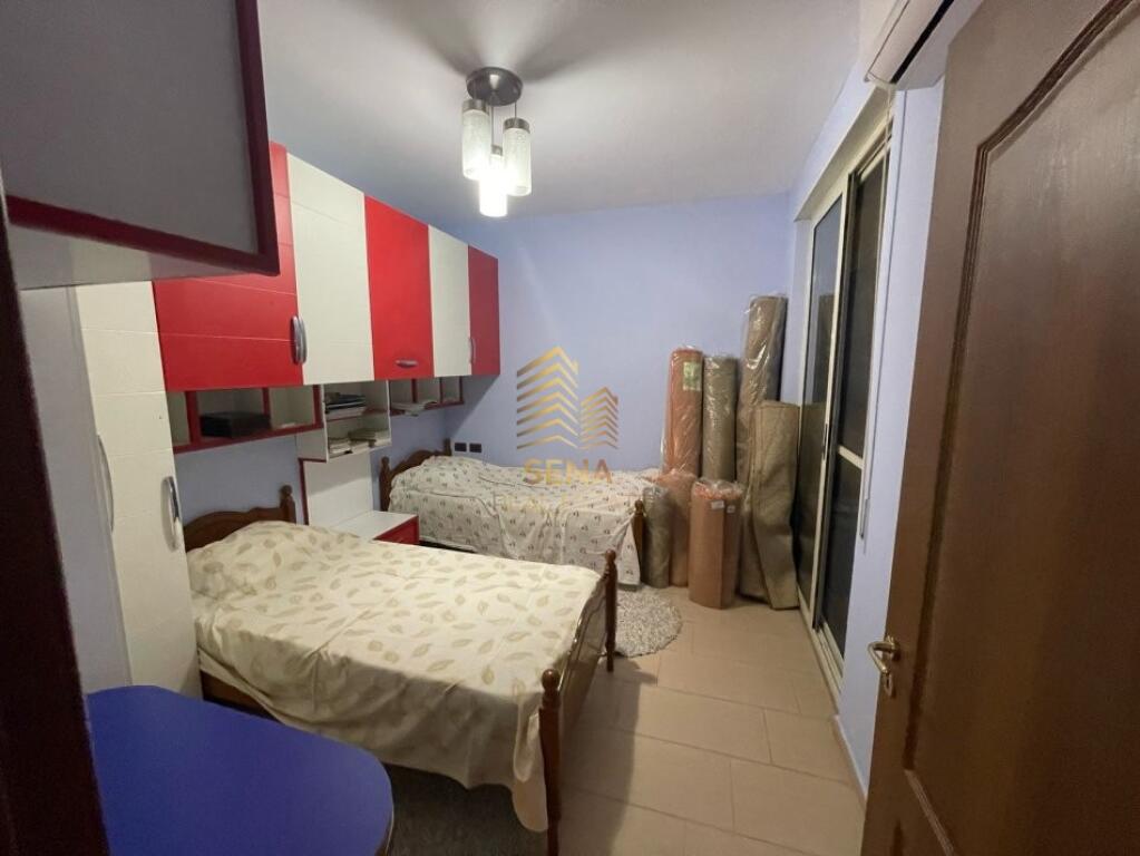 Qira, Hyrje Private 3+1+2 tualete+Blk, Ali Demi