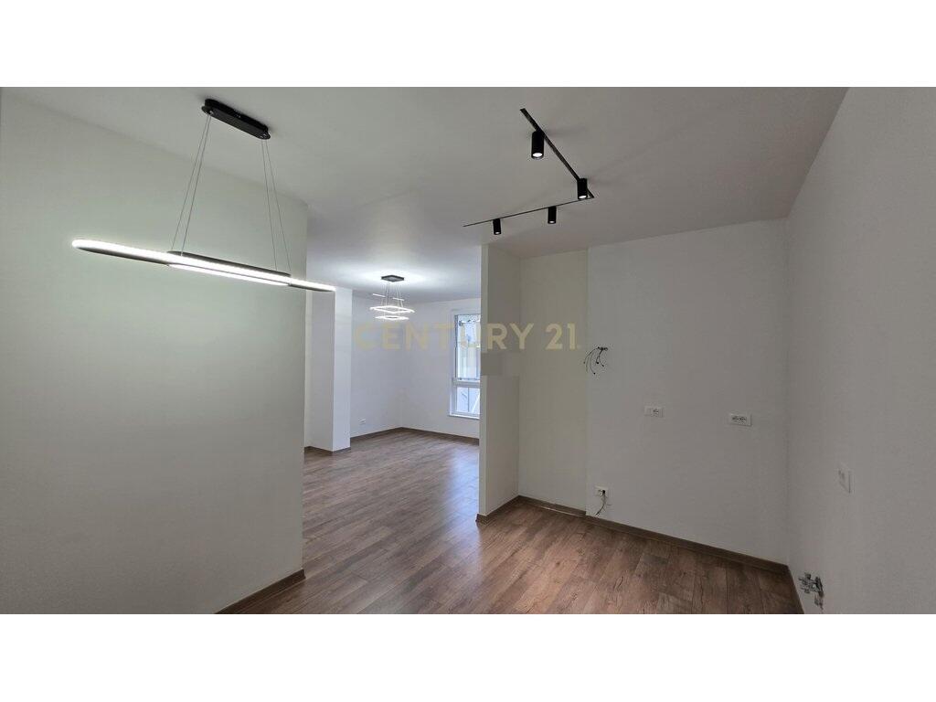 FOR SALE APARTMENT 2+1 ON ELBASAN STREET
