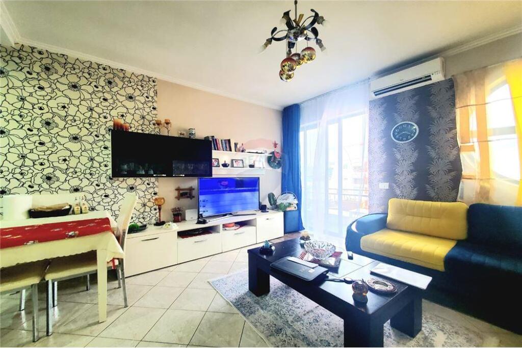 Apartament 1+1 me qira prane Liqenit te Tiranes