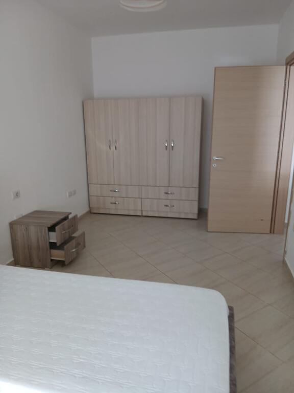 QIRA APARTAMENT 2+1 LIQENI THATE FZ!