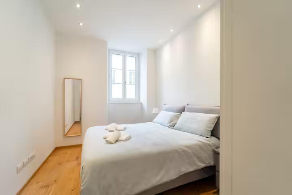 Apartament Me Qera 1+1 Tek 21 Dhjetori (ID B211308) Tirane.