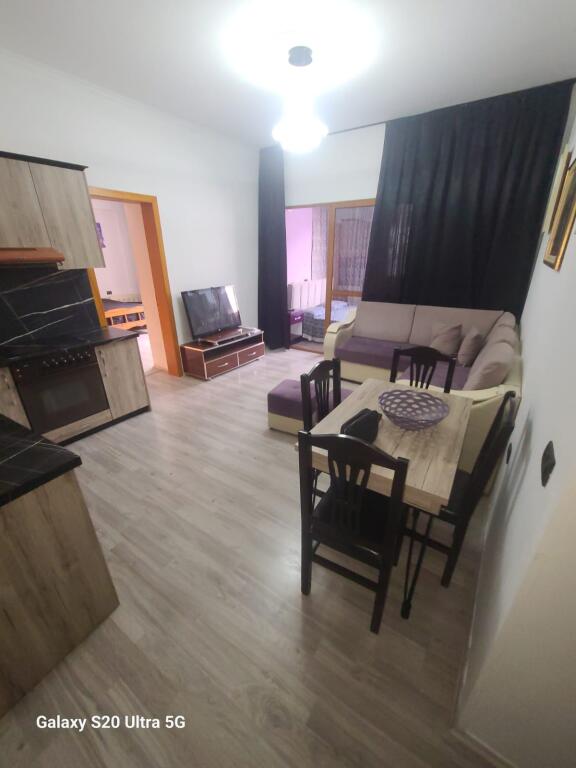 Apartment 2+1 for rent in Yzberisht!