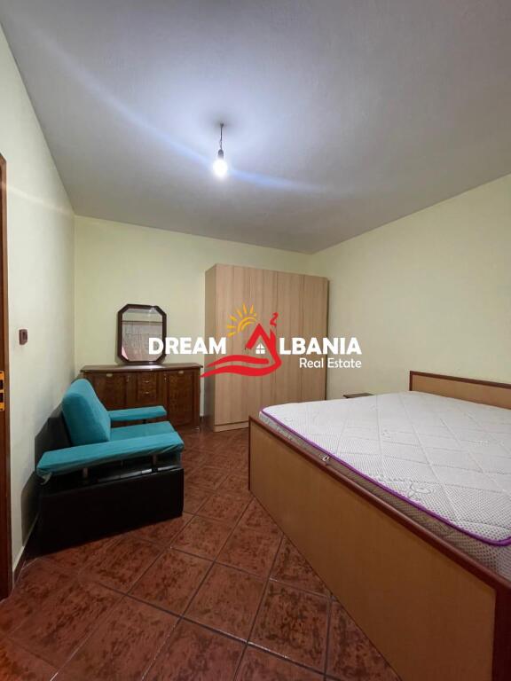 Apartament me qera 2+1 tek Rruga 5 Maji, prane shkolles Tirana Jone, ne Tirane (ID 4251398)