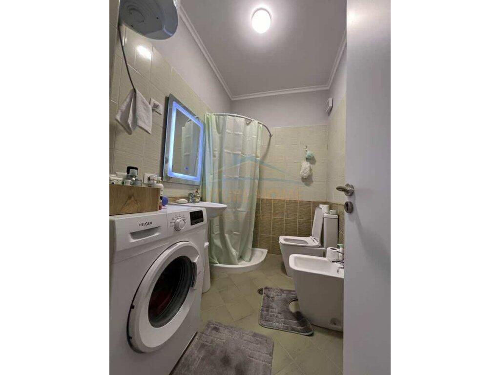 For sale, Apartment 1+1, Unaza e Re.