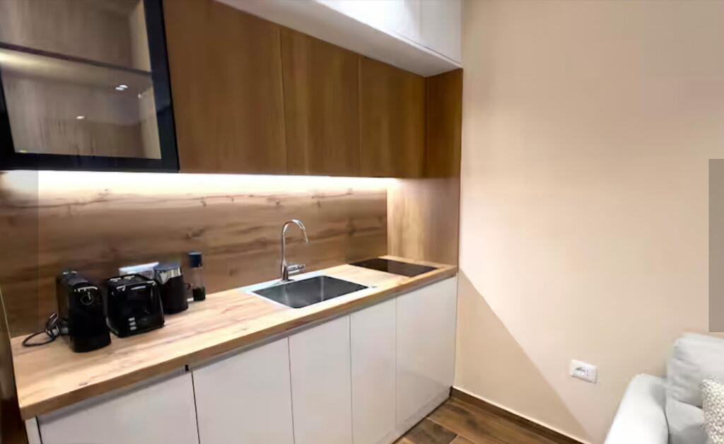 Shitet biznes aktiv airbnb tek stadiumi dinamo (4 hyrje ne zone elitare)