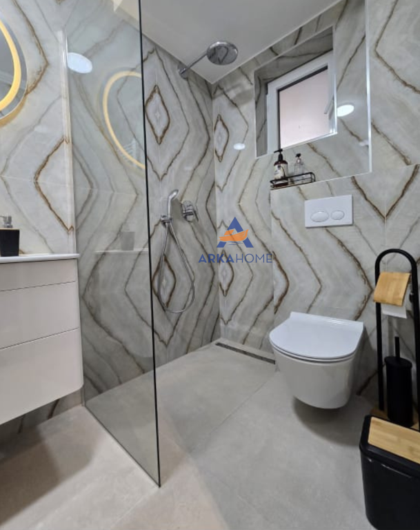 FOR SALE APARTMENT 1+1+STUDIO+BALCONY "ON THE MAIN ROAD BETWEEN DECEMBER 21 AND MYSLYM SHYRI".