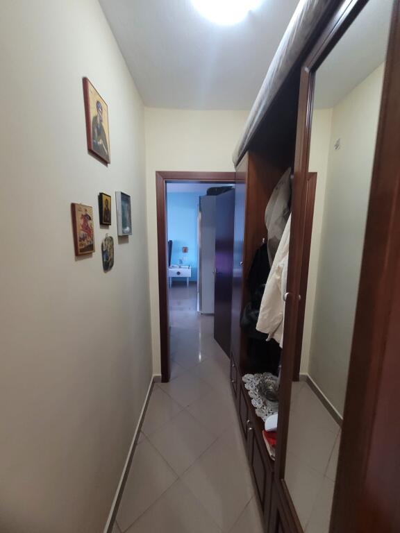 For sale 1+1 apartment on Elbasan Street, near the Institute of Hygiene.