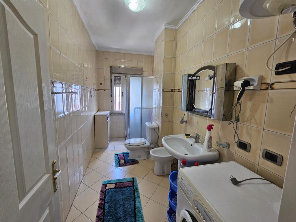 1+1 apartment for rent at the Train Station!
