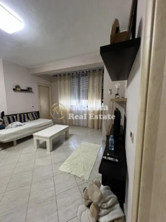 Rent, Apartment 2+1, Blloku
