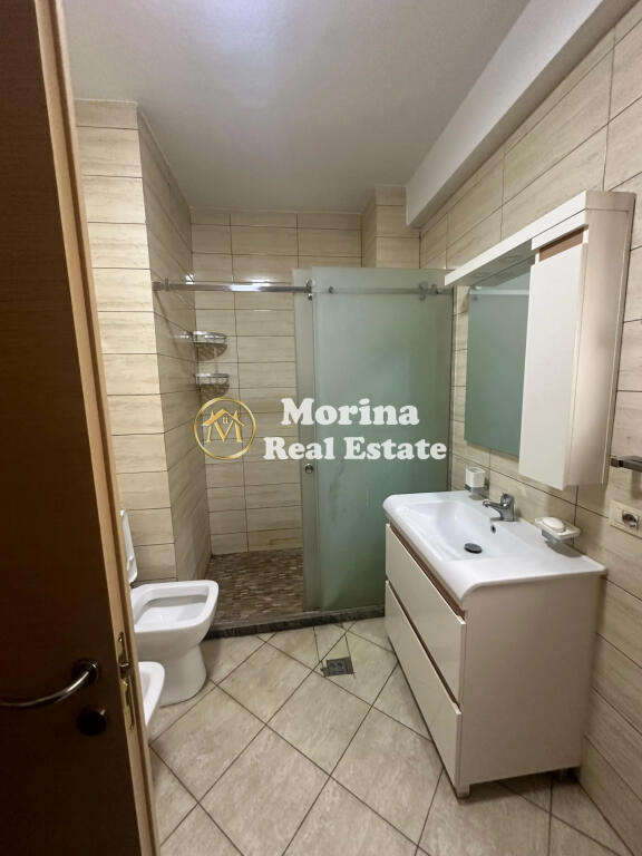 1+1 apartment with balcony, For Rent, Pazari I Ri