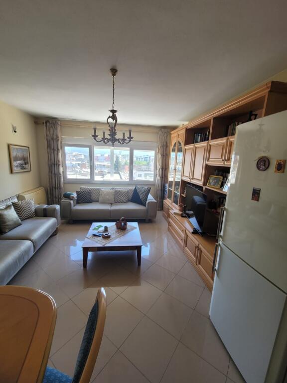 For sale 1+1 apartment on Elbasan Street, near the Institute of Hygiene.
