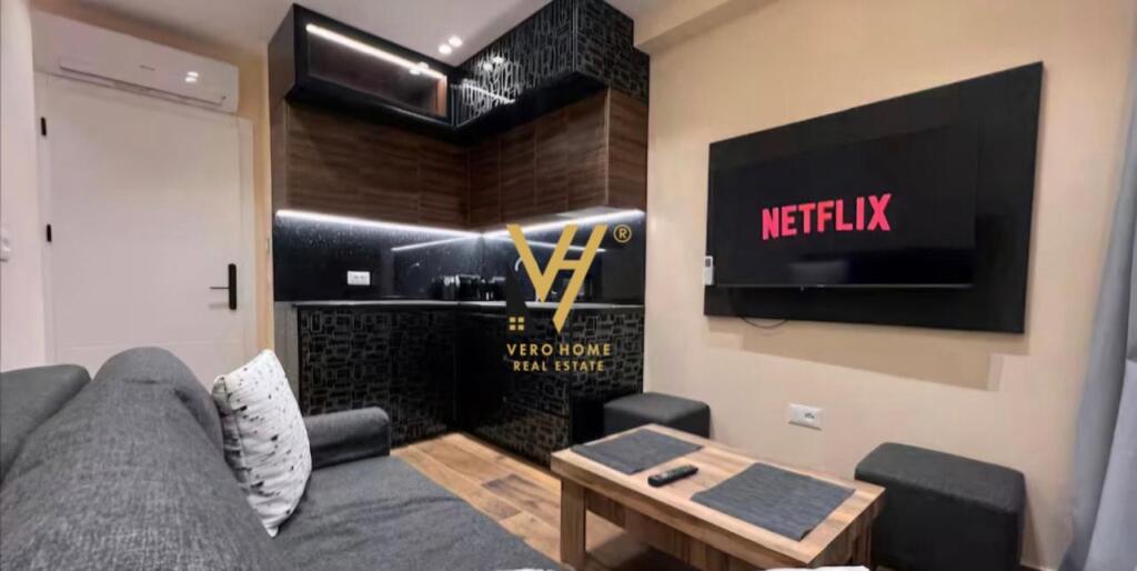 SHITEN 4 STUDIO APARTAMENTE TE STADIUMI DINAMO