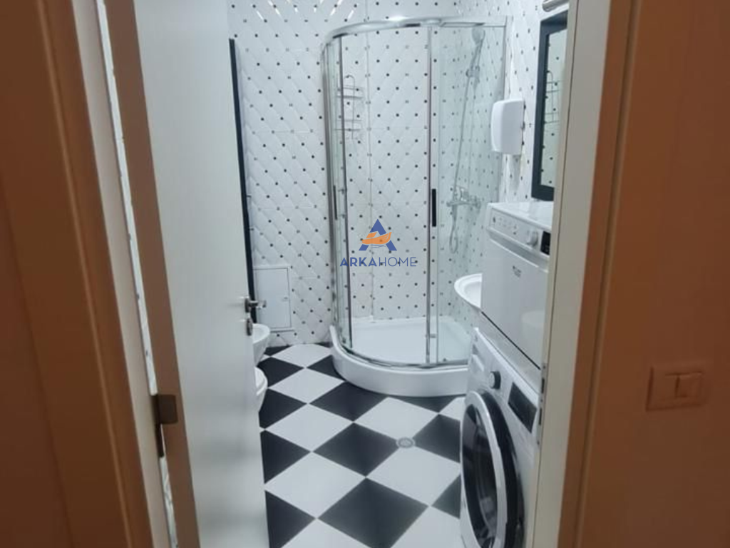 APARTAMENT ME QERA 1+1+DEPO+BALLKON "NDODHET PRANE KOMPLEKSIT VIND, ALI DEMI".