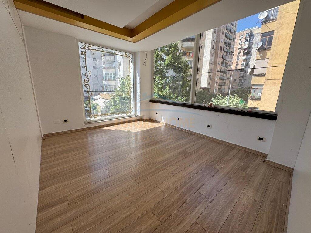 Rent, Business Space, Paris Commune, Tirana.