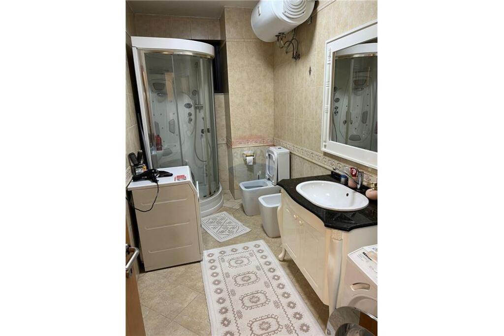 APARTAMENT 3+1+2 PER QIRA!