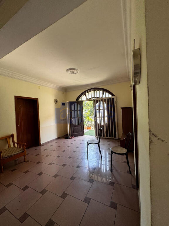 A 3+1 apartment is available for rent in a private house in Kinostudio.