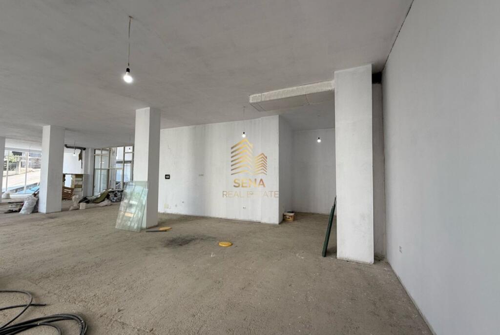 Qira, Ambient Biznesi Open Space, Shkoze – Kompleksi Tom Doshi