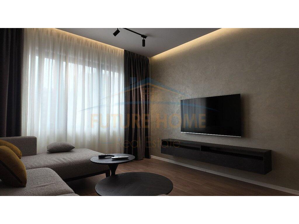 Shitet, Apartament 2+1, Pazari i Ri, Tiranë.