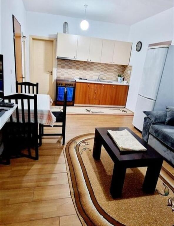 Apartment 2+1 for rent on Bardhyl Street!