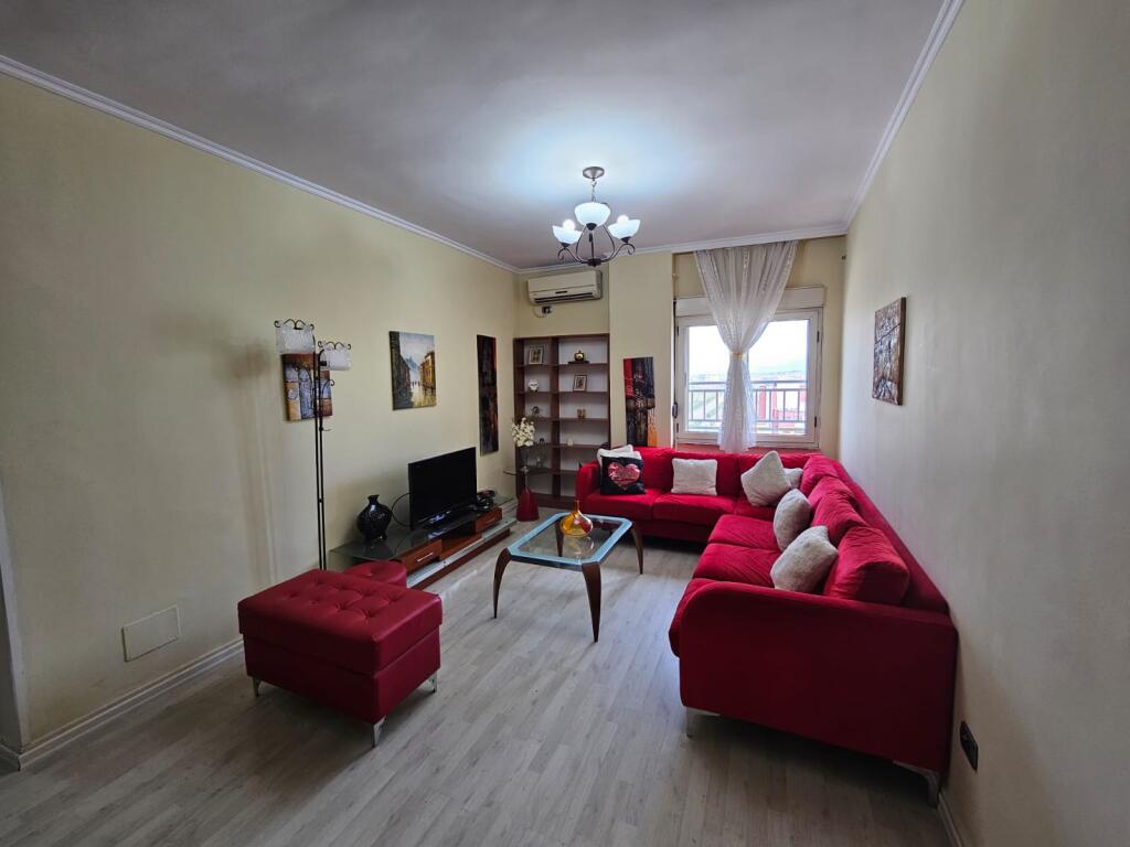 1+1 apartment for rent at the Train Station!