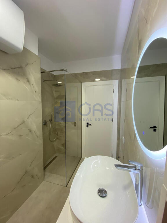 Apartment 2+1+2 for rent at Vilat Gjermane