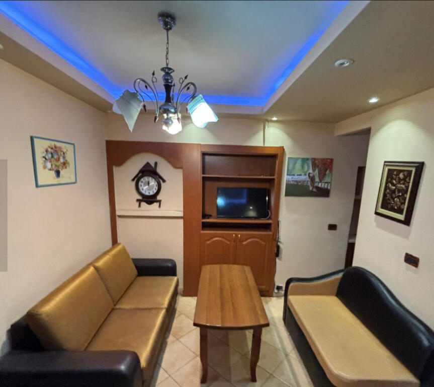 Jepet apartament 1+1 me qera ne Myslym Shyr, bar Sanremo (okazion)