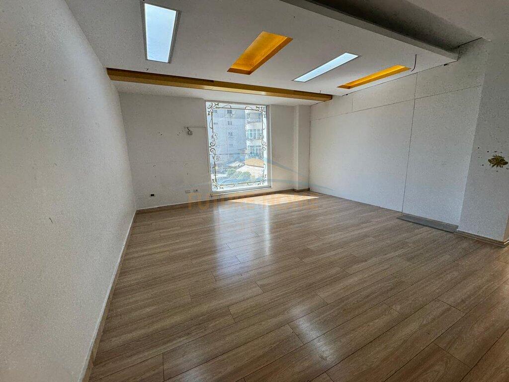 Rent, Business Space, Paris Commune, Tirana.
