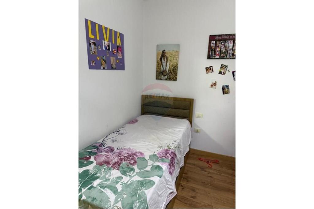 APARTAMENT 2+1 ME POST PARKIMI TEK KOPSHTI BOTANIK!
