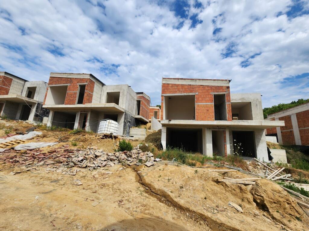 FOR SALE: VILLA in 📍Mullet (Green Field Residence)