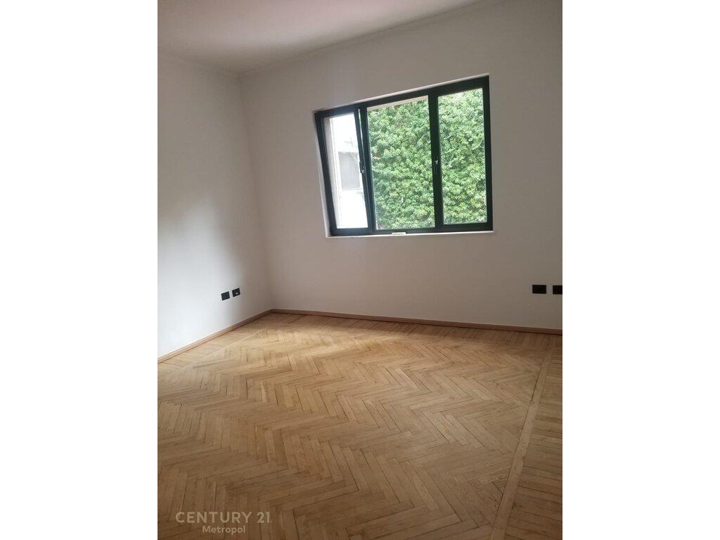 OFFICE SPACE FOR RENT IN BLLOK!