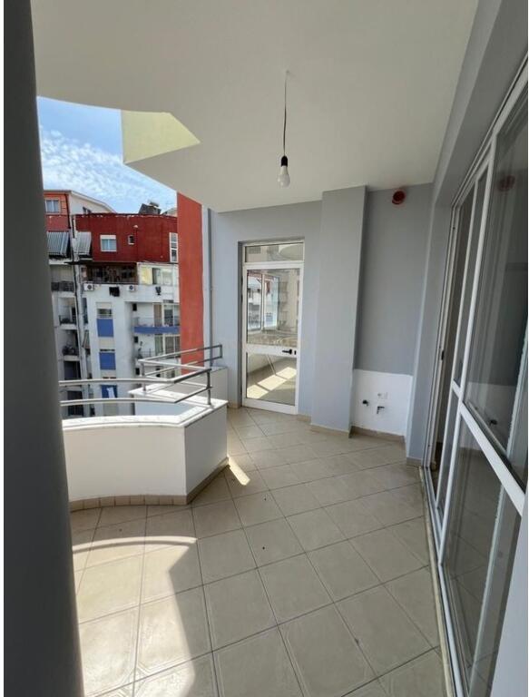 For sale 1+1 apartment in Fresk, Rr e Teleferikut