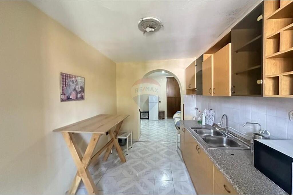 Apartament 2+1 për qira tek 21 Dhjetori