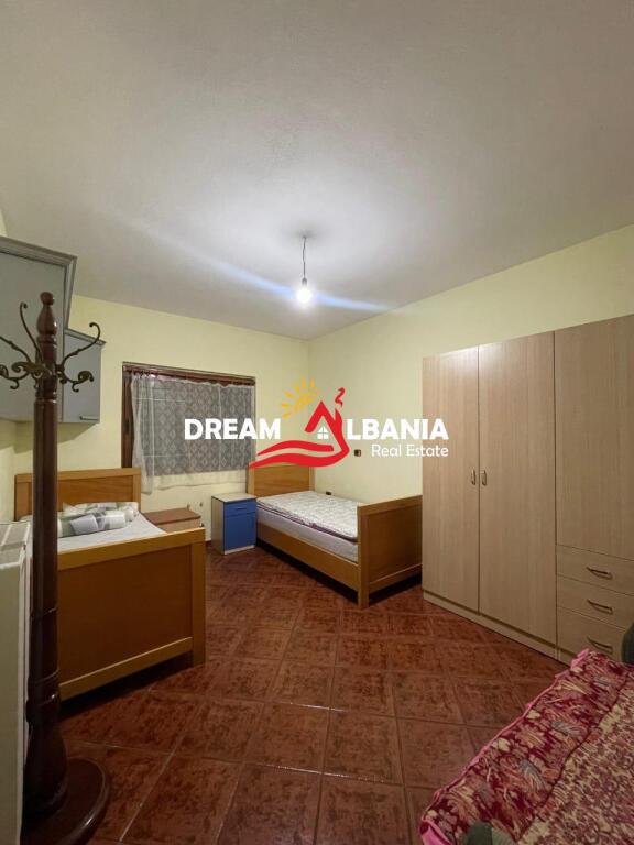 Apartament me qera 2+1 tek Rruga 5 Maji, prane shkolles Tirana Jone, ne Tirane (ID 4251398)