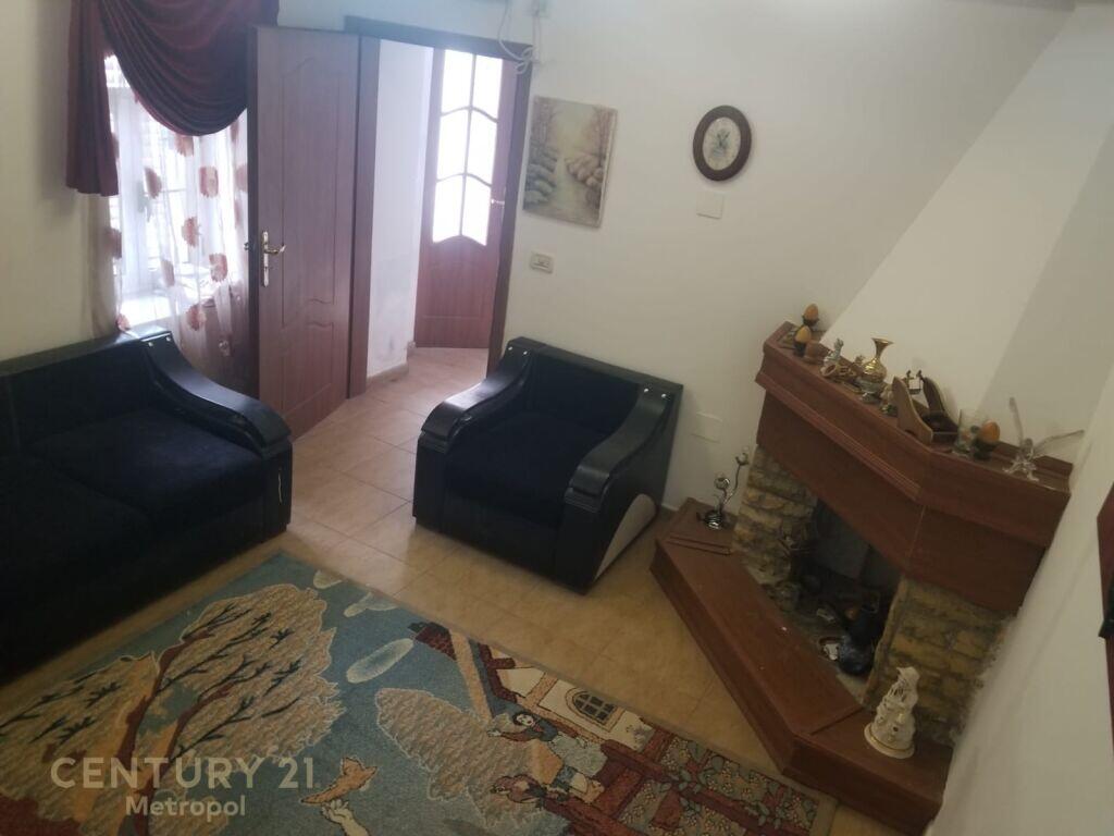 House for rent 2 floors in Ali Demi!