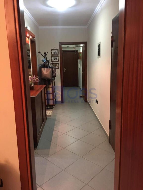 Appartamento 1+1 in affitto vicino a Harry Fultz, Tirana