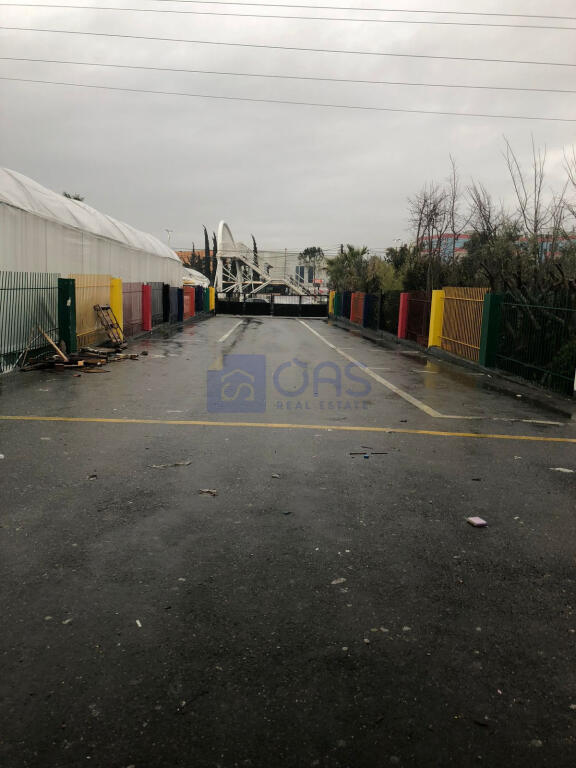 Magazzino in affitto sull'autostrada Tirana - Durazzo