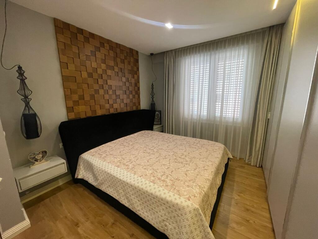 apartament luksoz 3+1+depo për shitje në komunën e Parisit