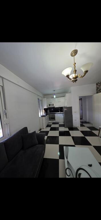 Kamez Jepet Apartament me qera 1+1