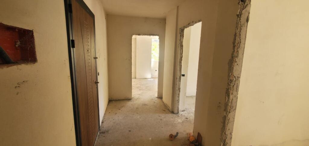 Shitet Apartament 2+1 – Rezidenca Tom Doshi